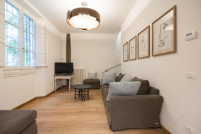 VIVALDI Elegant Apartment In Piazza santa Croce